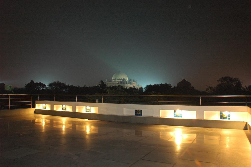 B Nineteen Nueva Delhi Exterior foto